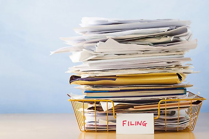 How to Manage Your Time When You're Overwhelmed: 4 Steps