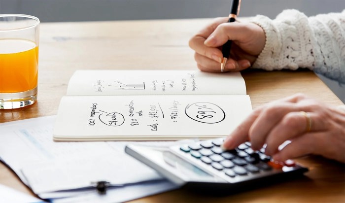 How to Manage Your Money as a Freelancer: 7 Tips