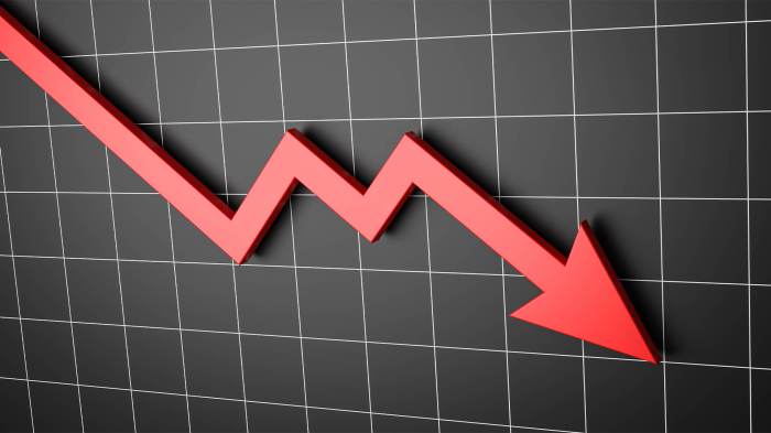 How to Manage a Business in a Recession: 4 Tips