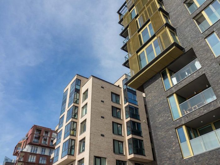 How to Manage Your Property in the Digital Age (7 Tips)